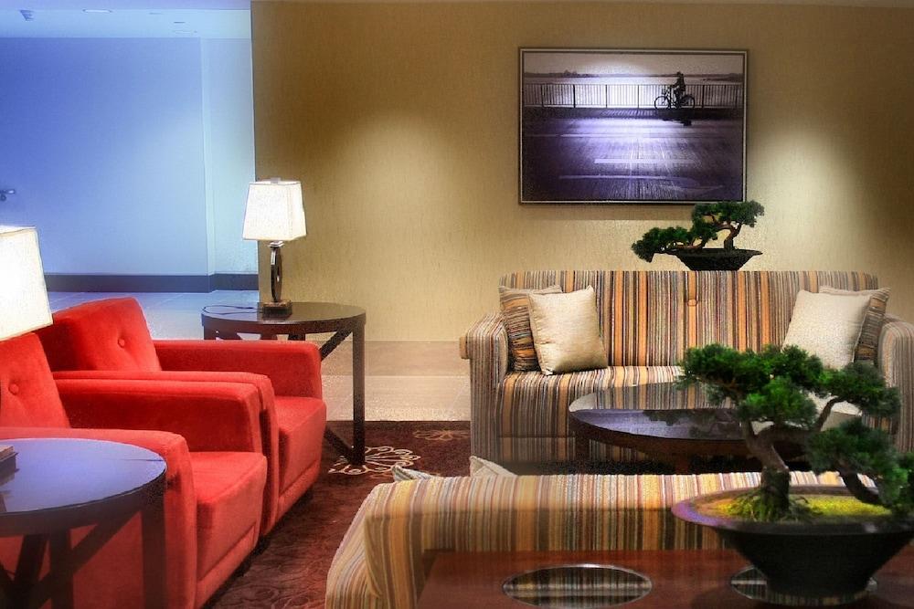 Hilton Garden Inn Bethesda Downtown Екстериор снимка