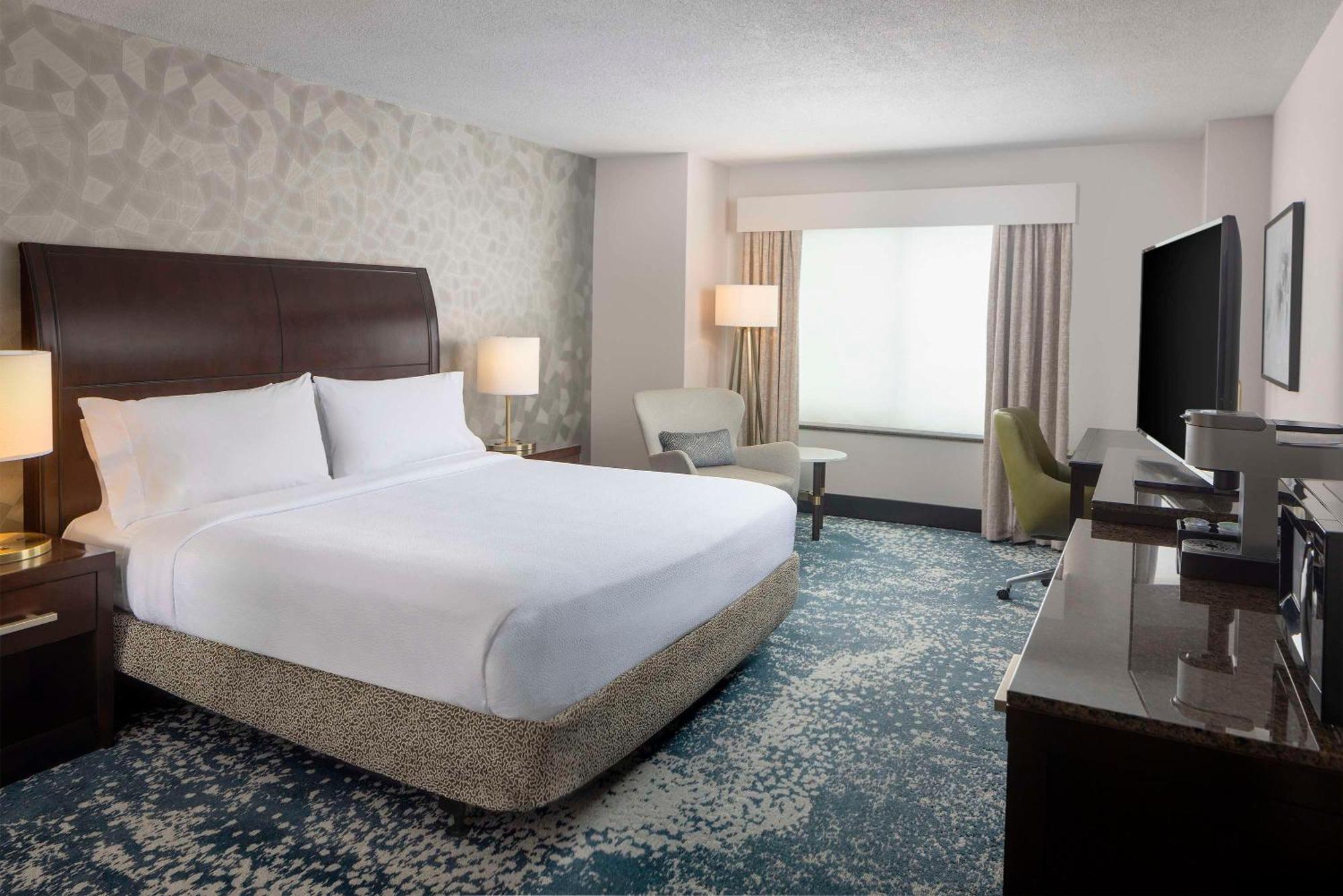 Hilton Garden Inn Bethesda Downtown Екстериор снимка