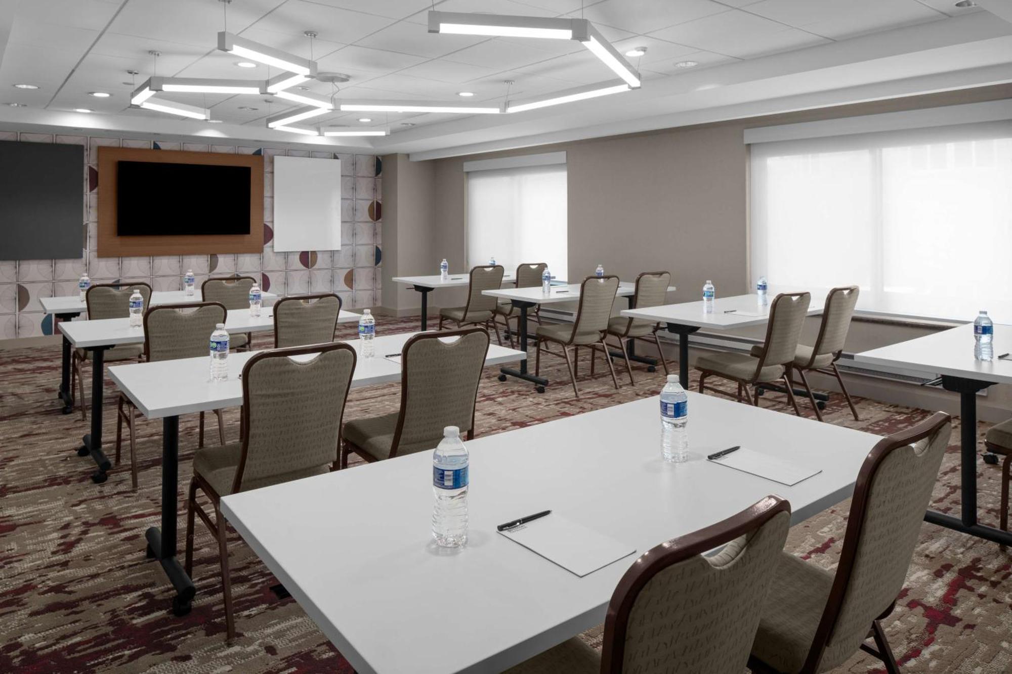 Hilton Garden Inn Bethesda Downtown Екстериор снимка