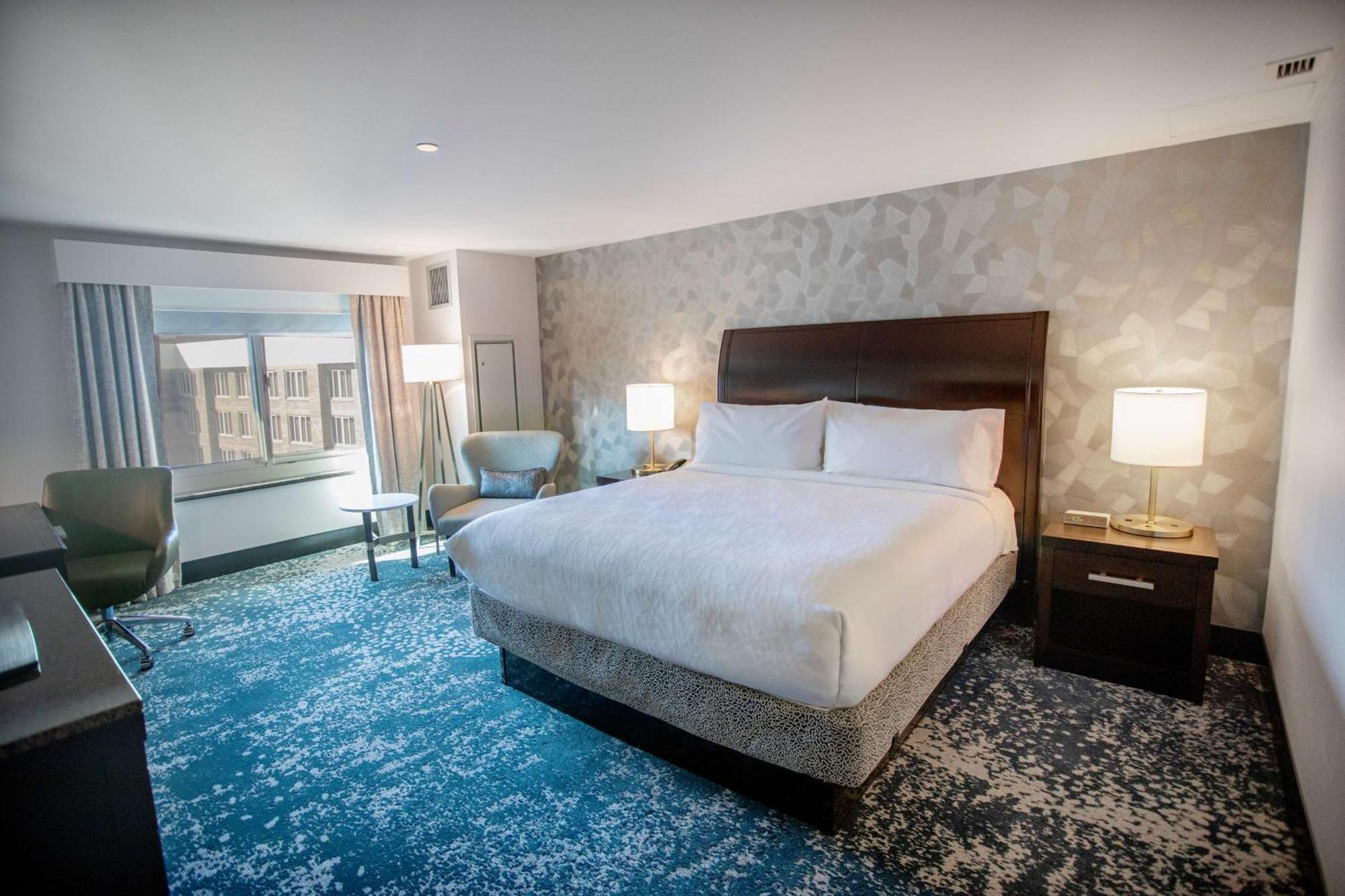 Hilton Garden Inn Bethesda Downtown Екстериор снимка