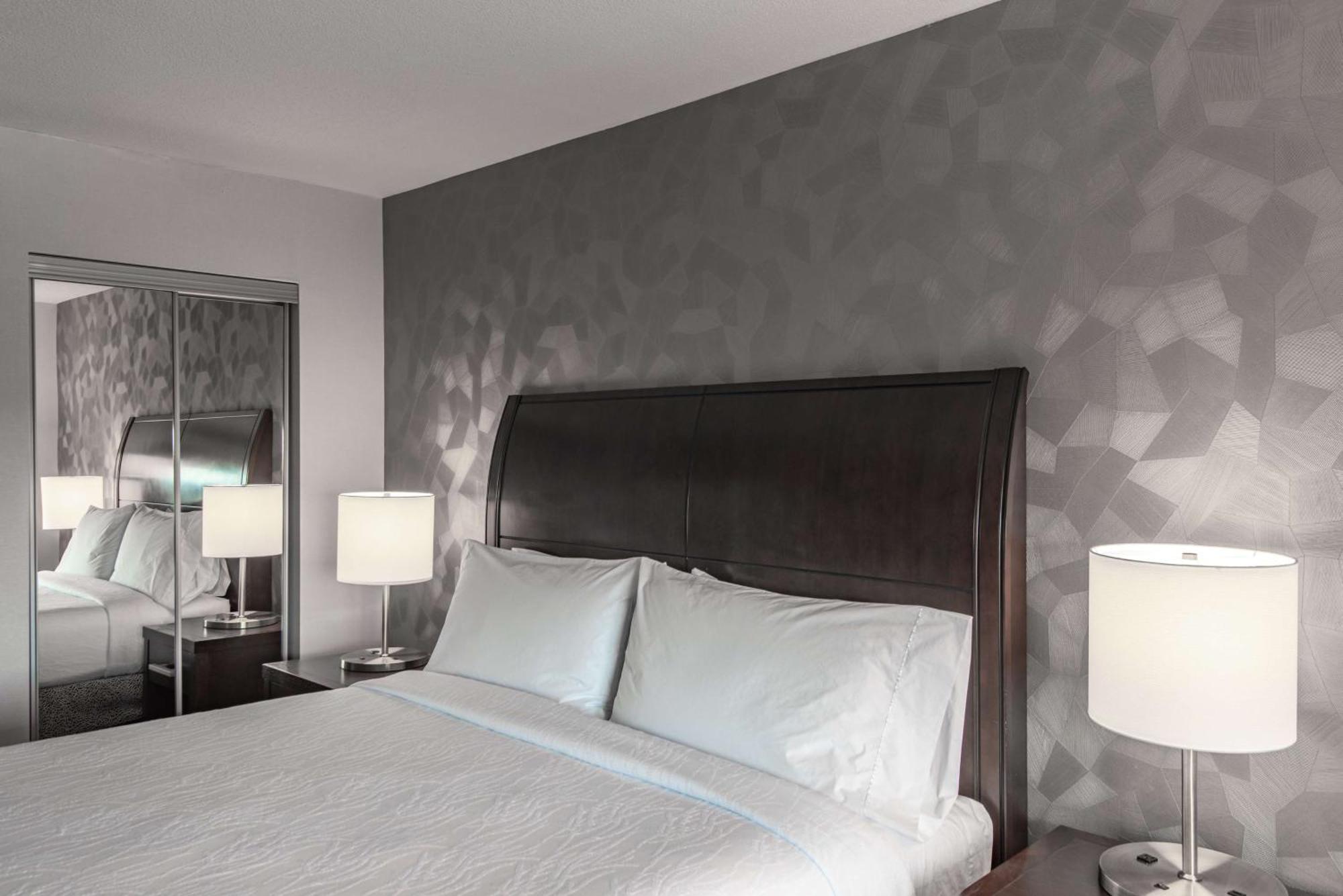 Hilton Garden Inn Bethesda Downtown Екстериор снимка